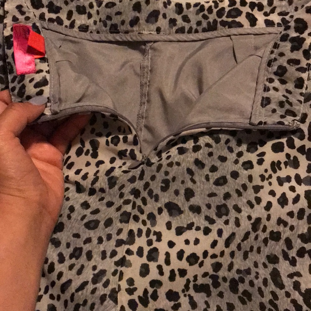 🌷Shorts🌷 - Picture 3 of 5
